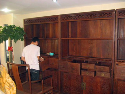 名贵家具维修图